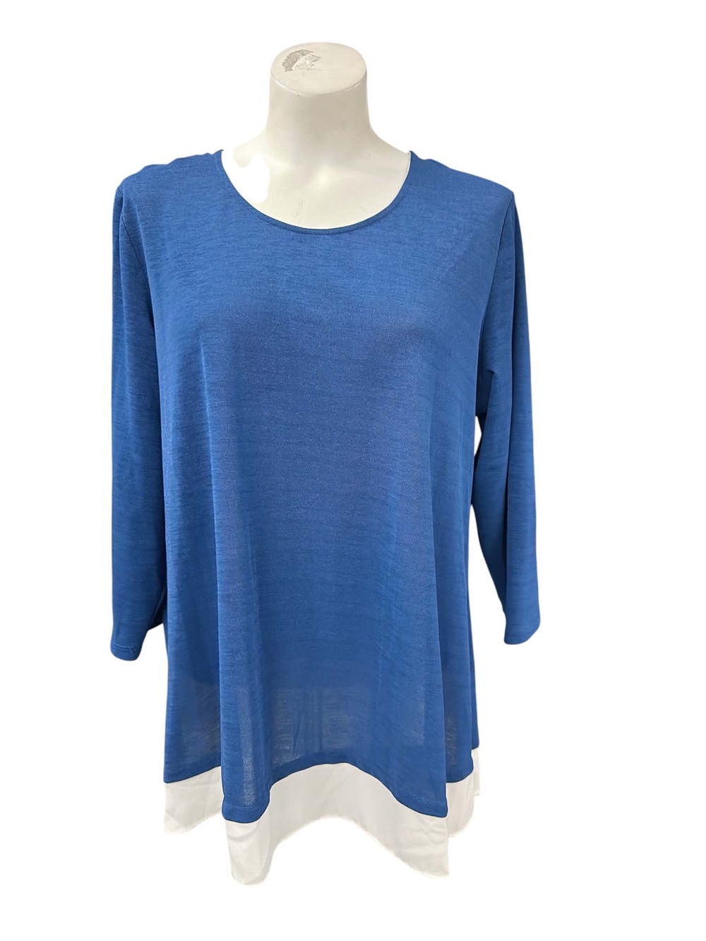 Peter Nygard Blue Long-Sleeve Top with White Hem Size M